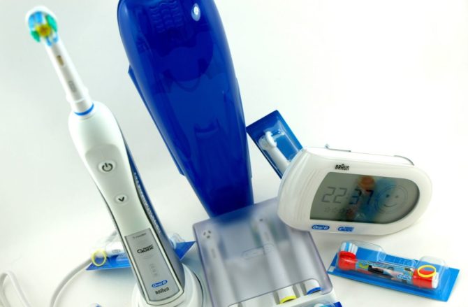 Electric Toothbrush Oral-B Pagtagumpay 5000